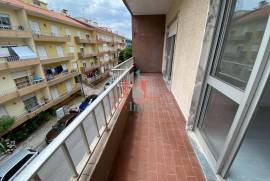 Refurbished 3 Bedroom Apartment in Entroncamento