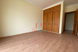 2 Bedroom Apartment Entroncamento