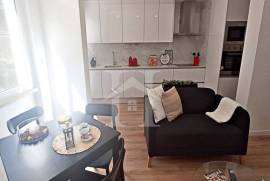 Apartamento T3 remodelado em Benfica incluindo Home Staging