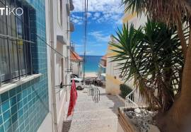 Fully Refurbished 2 Bedroom House in the Center of Sesimbra