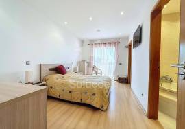 Apartment 3 Bedrooms, With Parking Space, Portimão, Bemposta