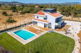 Luxury 7 Bedroom Villa in Fonte Santa - Quarteira