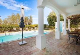 3 bedroom villa with golf views in Gramacho Golf Resort, Carvoeiro - Algarve