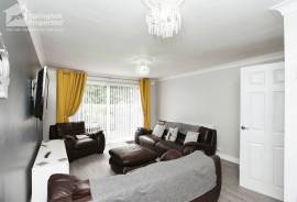 2 bedroom, Terraced House for sale