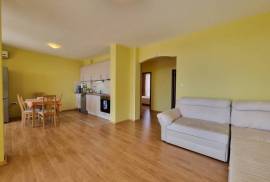 2 BED sunny and spacious apartment, 112 ...