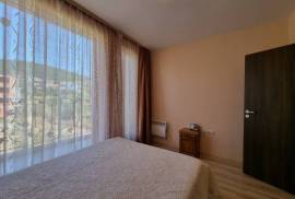 2 BED sunny and spacious apartment, 112 ...