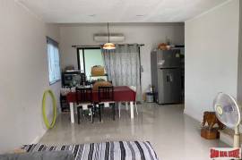 The Connect 35 - Large Two Bedroom Bright & Comfortable Townhouse for Sale in Phatthanakan