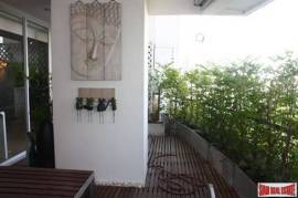 Moon Tower - Large 3 Bed Duplex with Terrace and Garden Views at Sukhumvit 59, Thong Lor