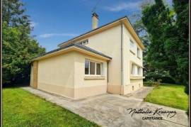 Dpt Ardennes (08), à vendre ATTIGNY maison P7 de 148 m² - Terrain de 1 600,00 m²