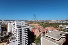 Furnished and Equipped 3 Bedroom Apartment in the Heart of Praia da Rocha