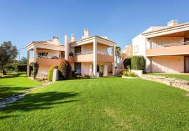 Co-ownership of 2 bedroom apartment period 'C' at Vale da Pinta Golf Resort - Algarve