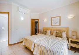 *Co-ownership of a 2 Bedroom duplex townhouse period 'A' at Vale da Pinta Golf Resort - Algarve