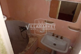 2 bedroom apartment from BANCA on the ground floor of a building located in Bairro Alto