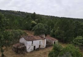 Beautiful plot with a tourist project in the hills of Castelo de Vide