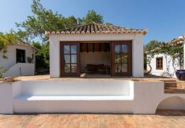 Magnificent typical Algarve house near Moncarapacho and beaches