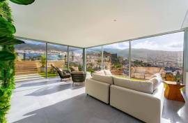 NEW 3 BEDROOM APARTMENT NEAR THE CENTER OF FUNCHAL SEA VIEW