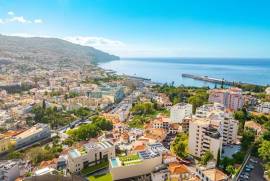 NEW 3 BEDROOM APARTMENT NEAR THE CENTER OF FUNCHAL SEA VIEW