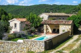 Character Detached House with Two Gites and Pool