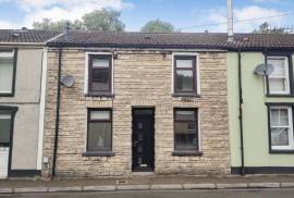2 bedroom, Terraced House for sale