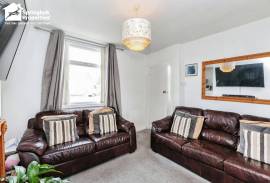 2 bedroom, Terraced House for sale