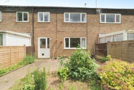 3 bedroom, Semi-detached house for sale