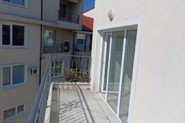 1 BED top floor apartment, 68 sq.m., in ...