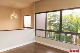 Setthasiri Onnut - Srinakarindra - New and Never Lived in Four Bedroom House in the Prawet Area of Bangkok