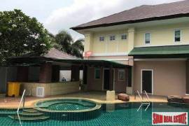 Windmill Village - Luxury House with Pool, 5 bedroom, 4 bathroom near Mega Bangna, Bangkok Pattana School