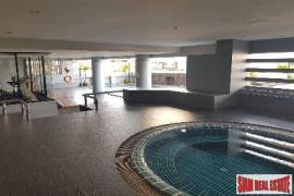 Le Premier II Condo Sukhumvit 59 - Large Two Storey Duplex with Fantastic Views of the City in Thong Lo