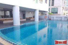 Le Premier Condo Sukhumvit 59 - Deluxe Three Bedroom, Four Bath Condominiums for Sale in Thong Lo