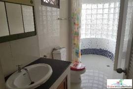 Large Townhouse for Rent in a Convenient Location, Sukhumvit Soi 10