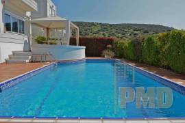 Villa for sale in Lagonisi