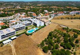 Land with approved project for the construction of 5 villas with swimming pools and gardens - Albufeira