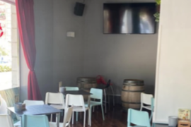 Bar for rent in Basauri with terrace and smoke outlet