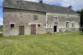 Detached Country House with Outbuilding