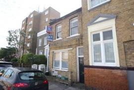 4 bed end terrace house to rent Williamson Street, London N7