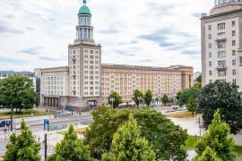 Penthouse new apartment with two terraces at the Volkspark