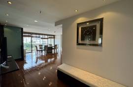 Prime Mansion 31 - Newly Renovated 2 Bed Pet Friendly Condo for Sale in BTS Phrom Phong.