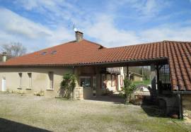 Traditional house for sale, 8 rooms - castelanau magnoac 65230
