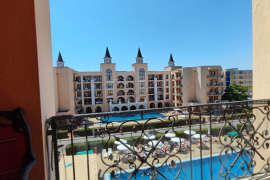 Apartment wIth 2 rooms wIth pool vIew In Aparthotel Palazzo, Sunny Beach
