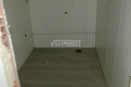 Ground floor stall store with 106 m2 for commerce located near the center of Pombal.