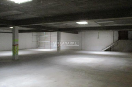 Set of 8 parking spaces totaling 262 m2 of area located in Entroncamento