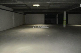 Set of 8 parking spaces totaling 262 m2 of area located in Entroncamento