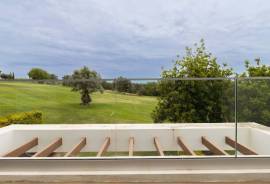 Moradia em banda T2 com vista golfe no Silves Golf Resort – Algarve