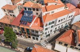 Building - Unique Opportunity in the Center of Funchal
