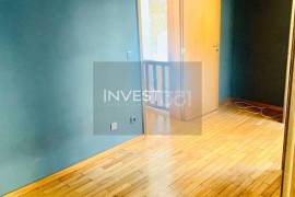 2 Bedroom Duplex House for Sale at Rua de Pelames 49, Porto