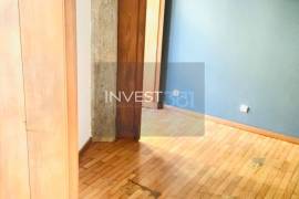 2 Bedroom Duplex House for Sale at Rua de Pelames 49, Porto