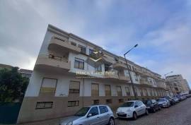 T3 DUPLEX WITH BALCONIES CLOSE TO THE BEACHES OF COSTA DA CAPARICA