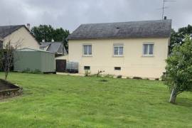 Detached House with Garden