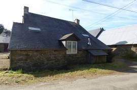 Detached Country House with Outbuilding